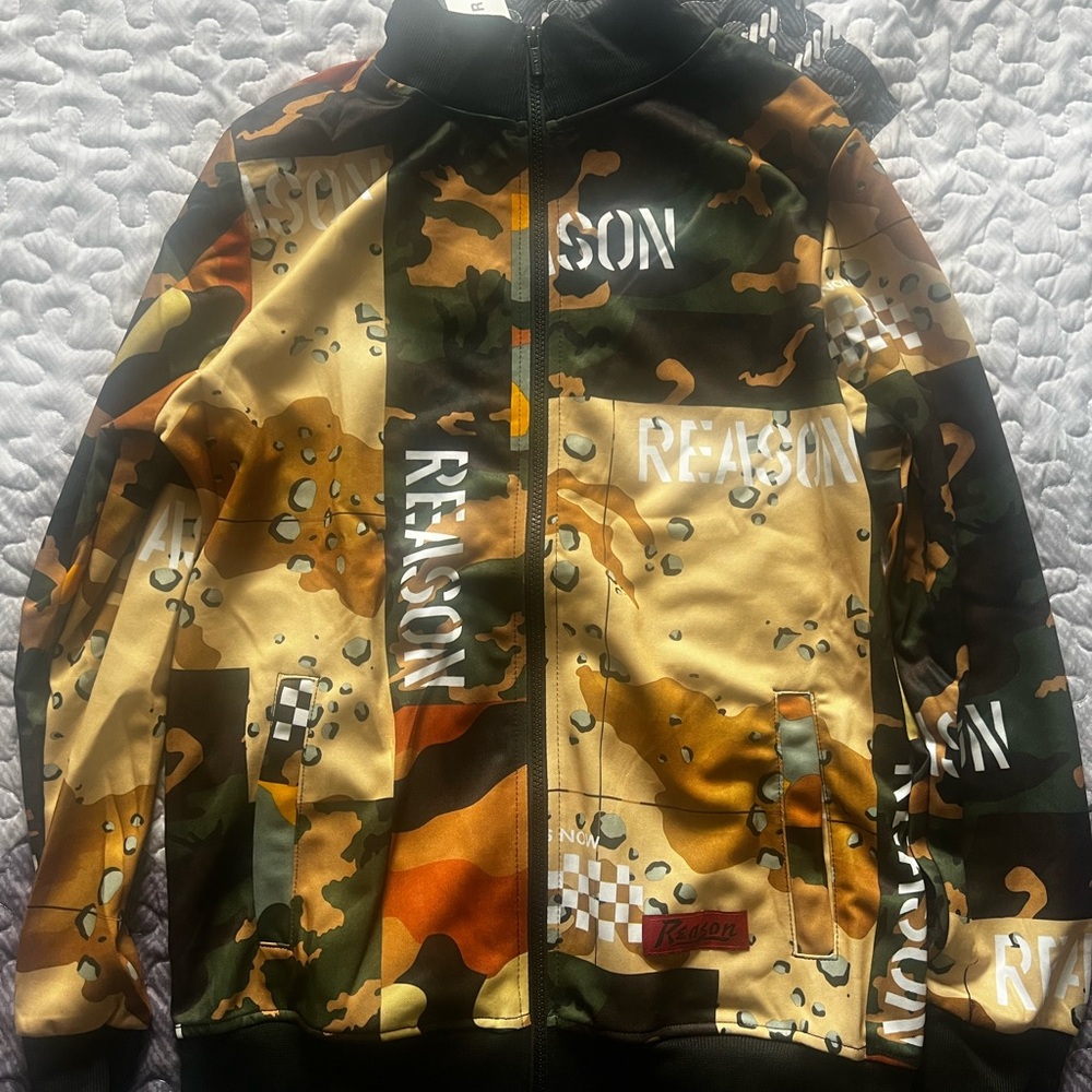 Reason Brand Camo All Over Print Track - Picture 4 of 5